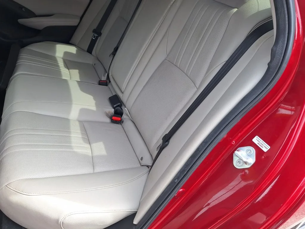 Used 2022  Honda EX-L image 24