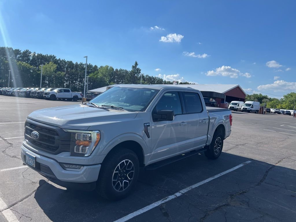 Used 2023 White Ford XLT image 4