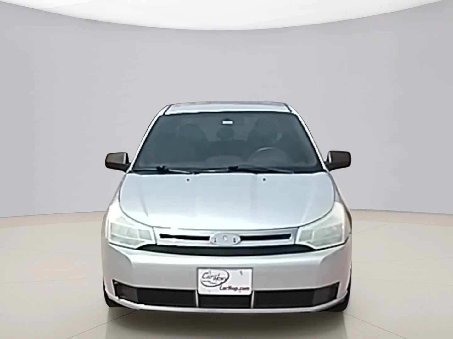 Used 2010 Silver Ford SE image 9