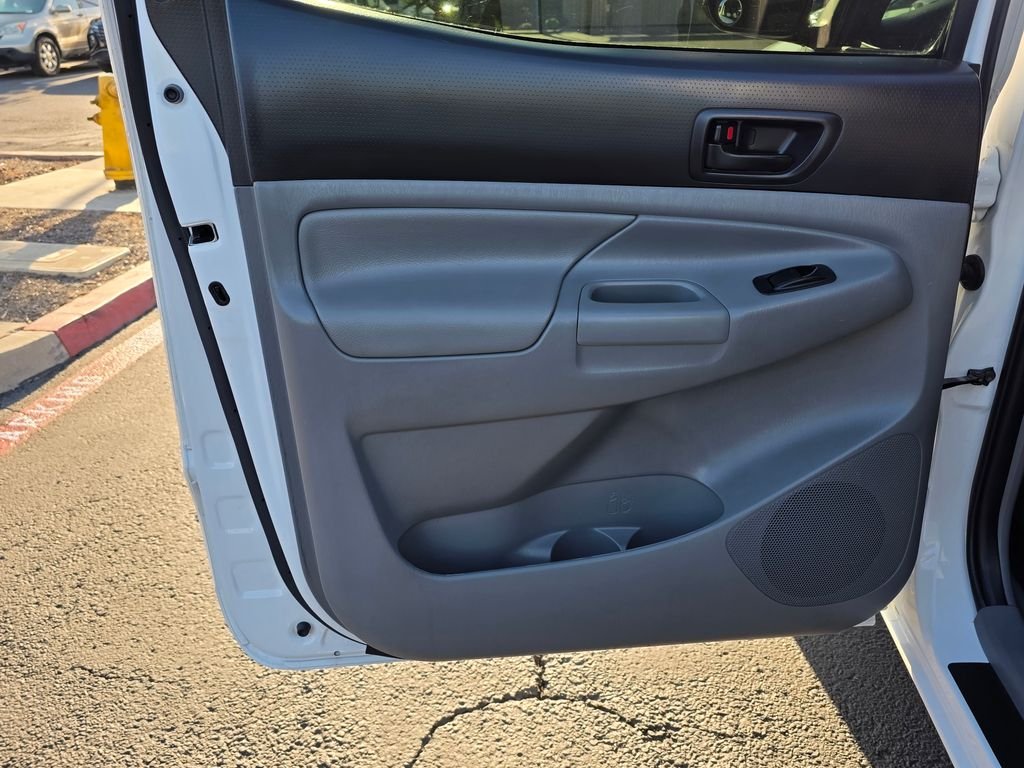 2015 Toyota Tacoma PreRunner - Photo 19