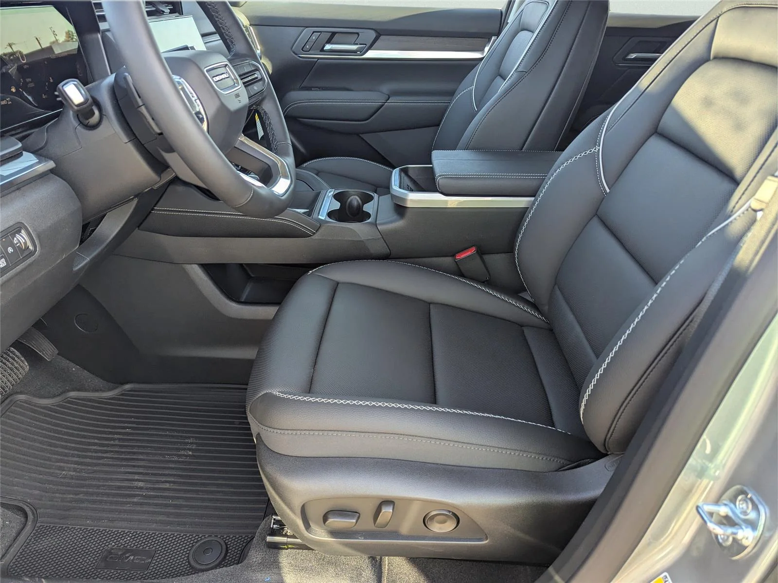 New 2026 Sterling Metallic GMC Denali image 24