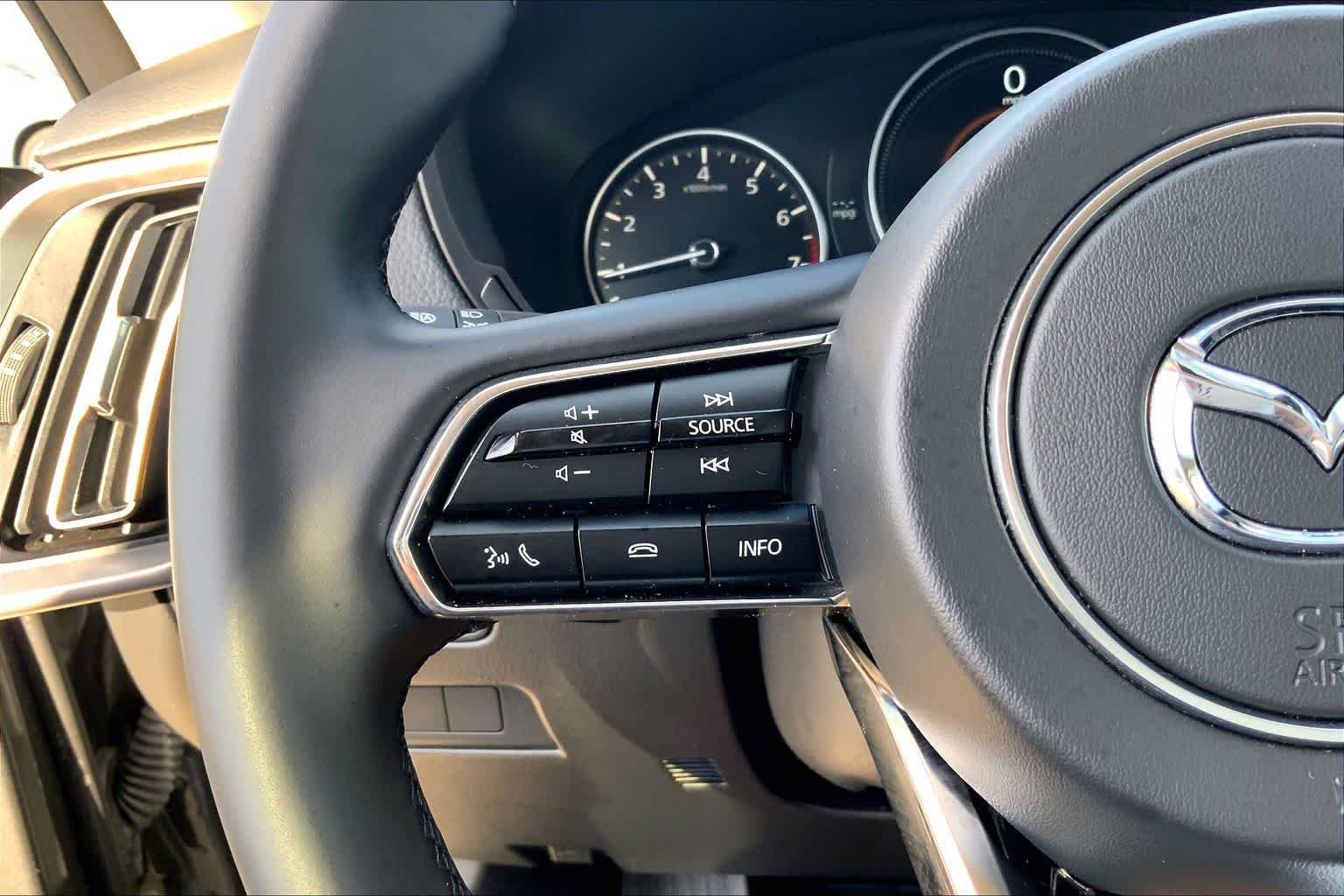 Used 2025 Machine Gray Metallic Mazda Preferred Package image 24