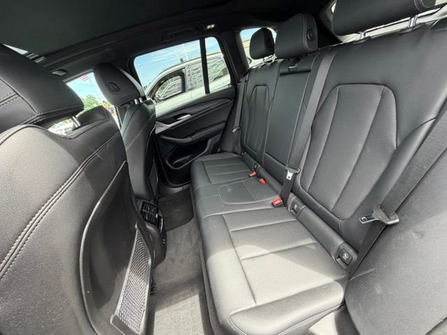 Used 2023 Black BMW xDrive30i image 11