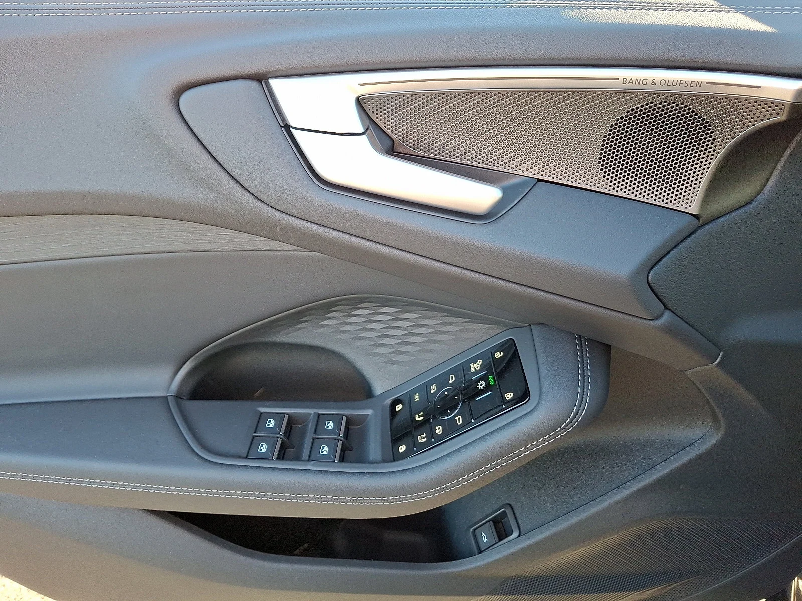 New 2026 Daytona Gray Metallic Audi Premium Plus image 9