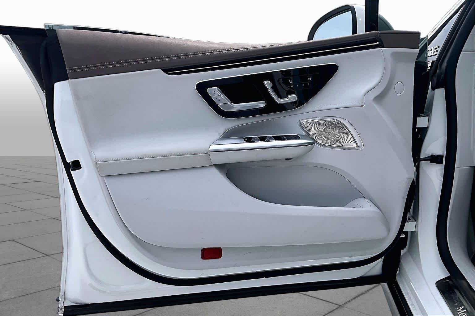 Used 2023 Polar White Mercedes-Benz EQE 500 image 21