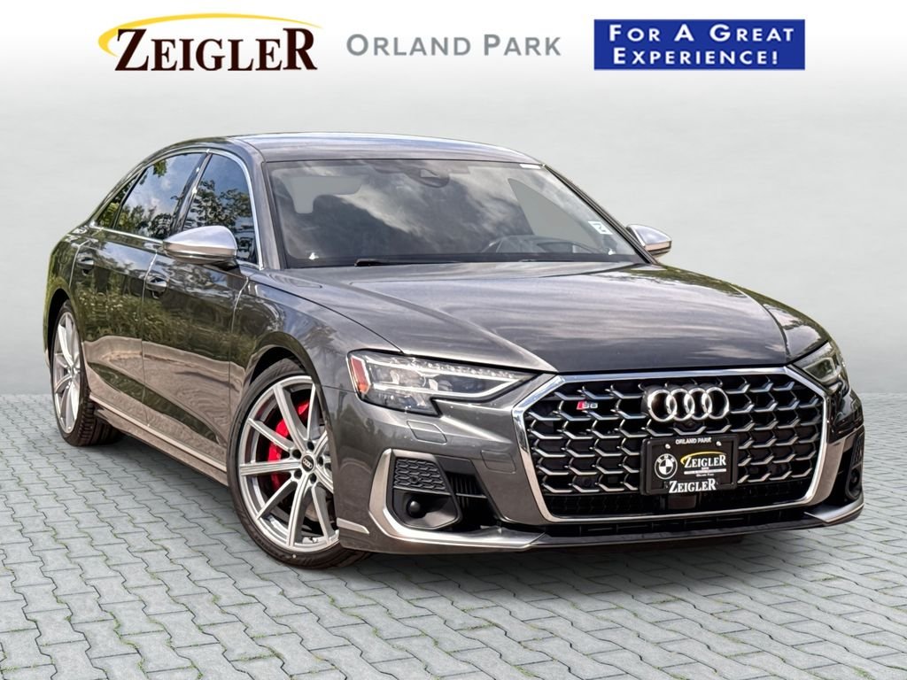 2022 Audi S8 4.0T quattro Tiptronic's photo