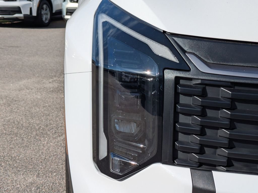 New 2026 Glacial White Pearl Kia LX image 8