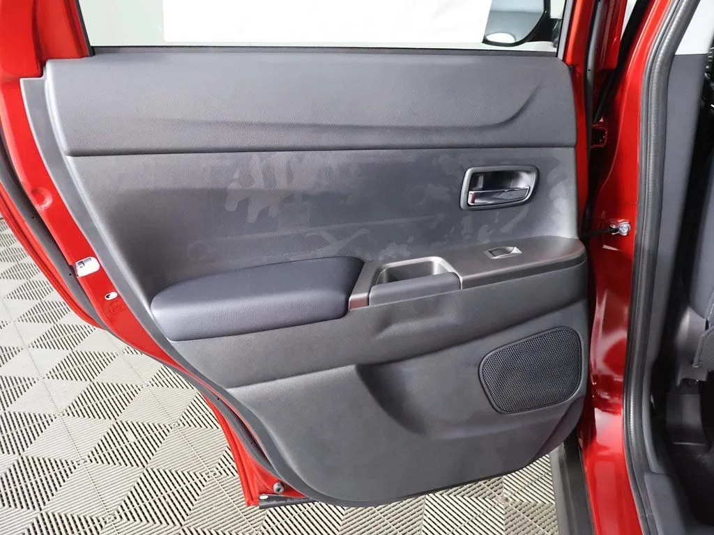 2025 Mitsubishi Outlander Sport SE - Photo 22