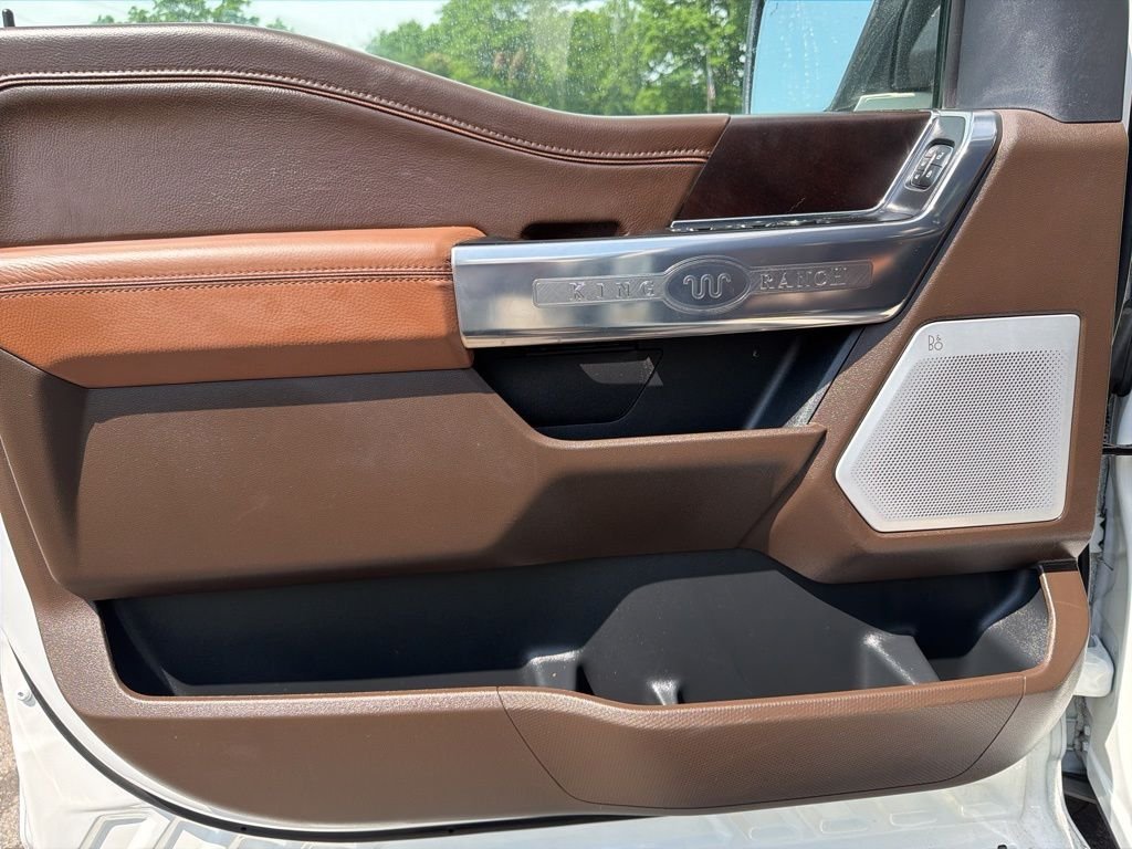 Used 2025 Star White Ford King Ranch image 16