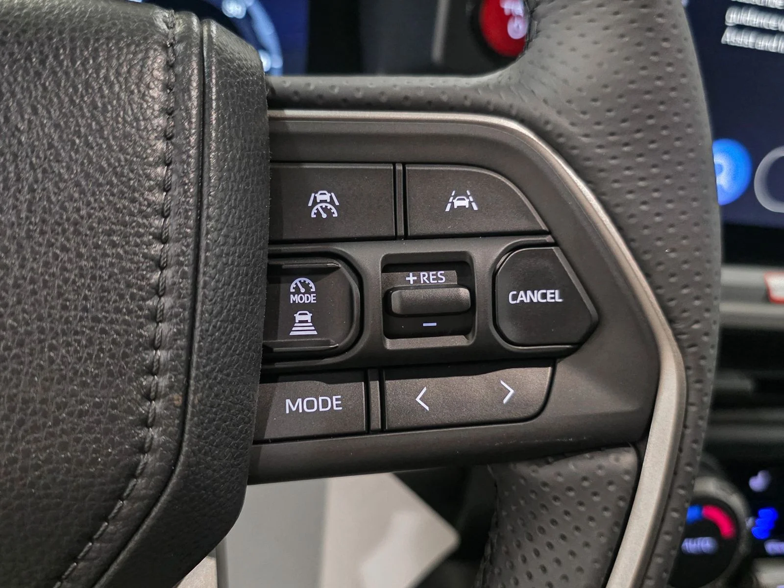 2026 Toyota 4Runner TRD Off-Road - Photo 37