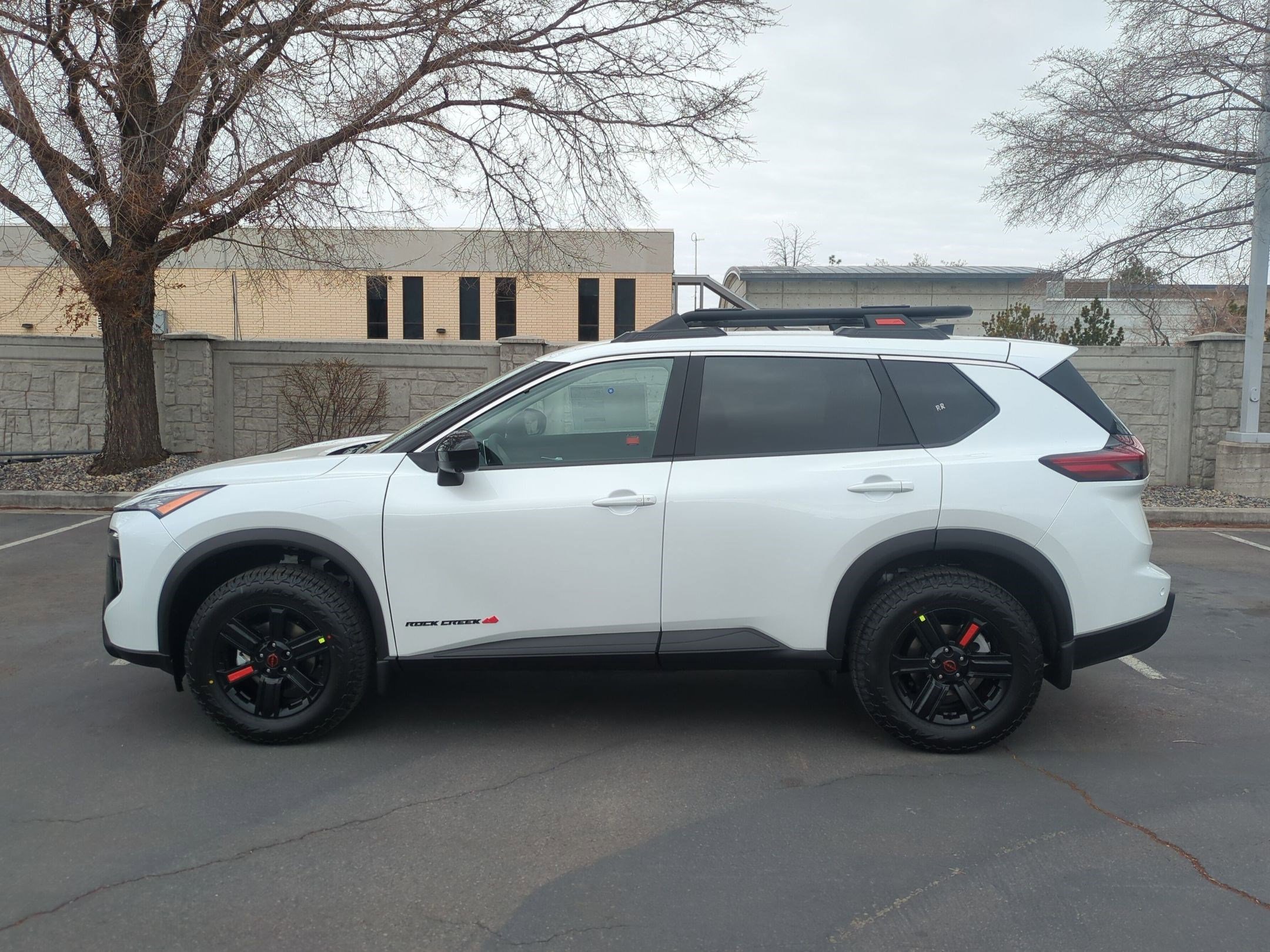 New 2026 Everest White Pearl TriCoat Nissan Rock Creek® image 7