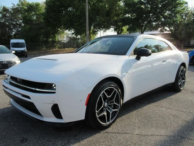 New 2026 White Knuckle Exterior Paint Dodge R/T Plus image 3