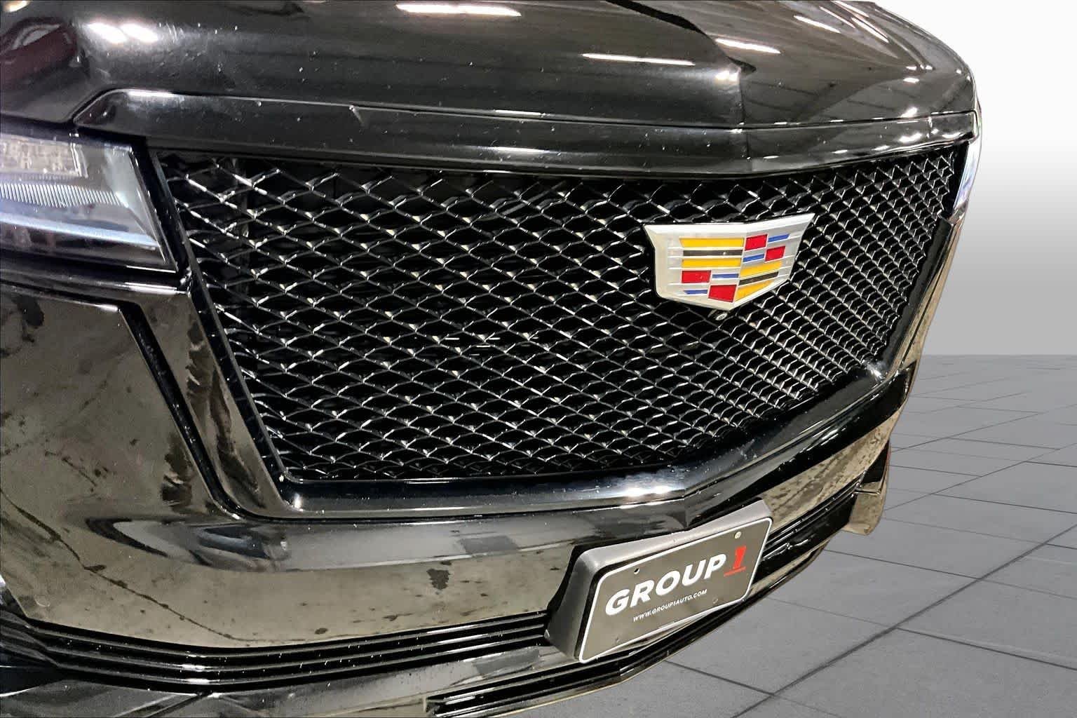 Used 2022 Black Raven Cadillac Sport Platinum image 29