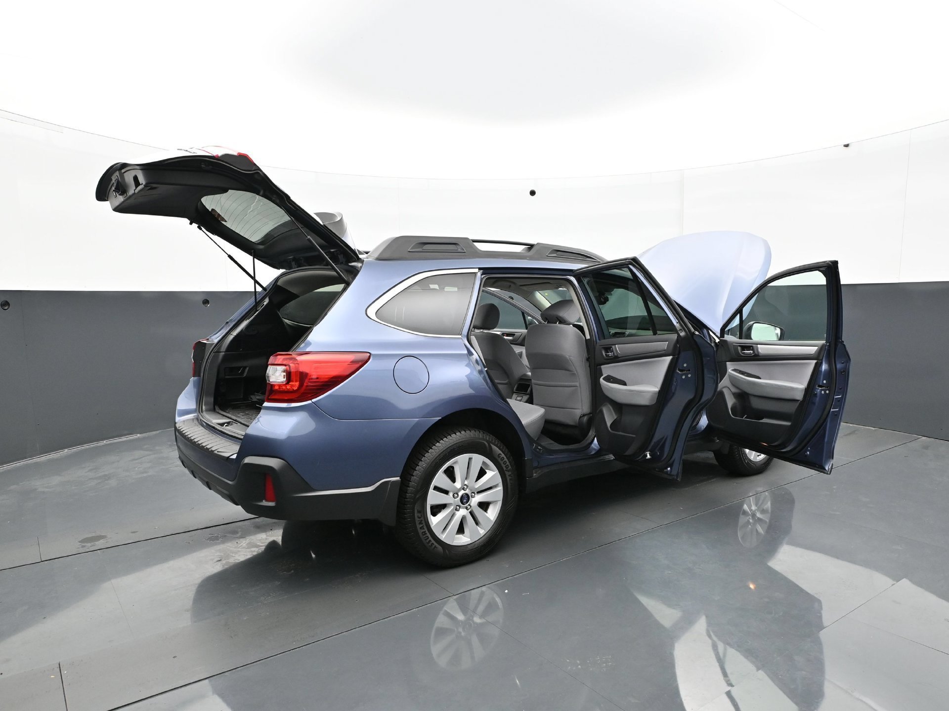 Used 2018 Twilight Blue Metallic Subaru 2.5i Premium image 40