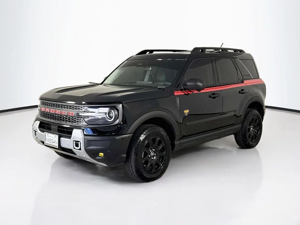 Used 2025 Black Ford Badlands image 3