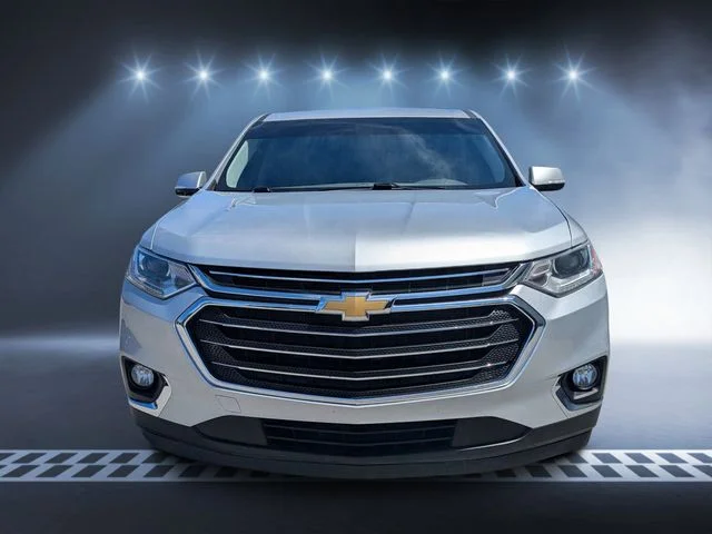Used 2020 Silver Ice Metallic Chevrolet LT image 6
