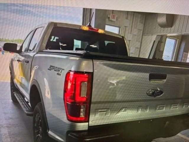 Used 2023 Iconic Silver Metallic Ford XLT image 3