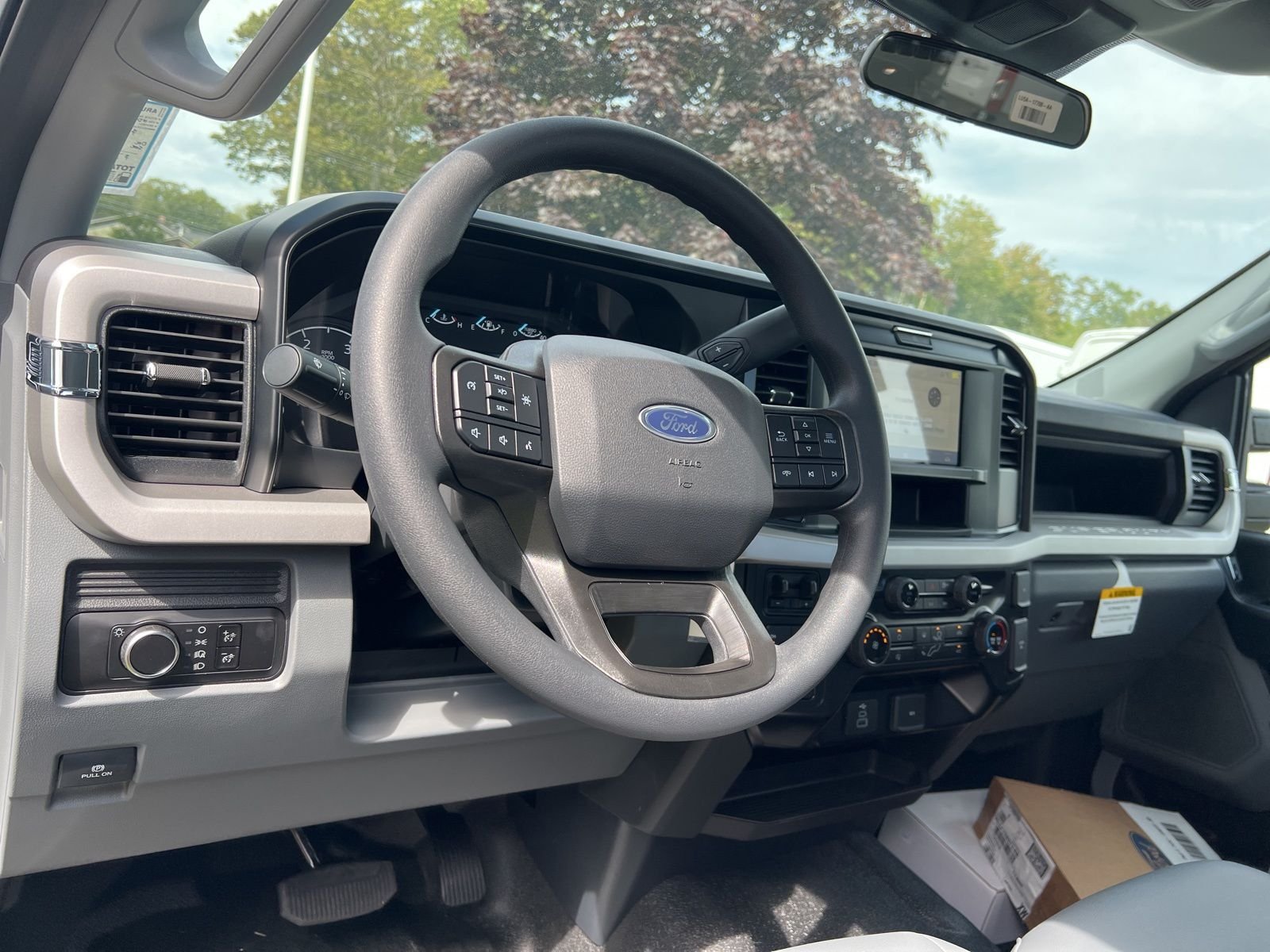 2026 Ford F-350 Super Duty Chassis Cab XL - Photo 17