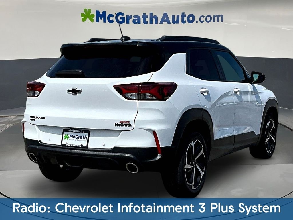 Used 2021 White Chevrolet RS image 8