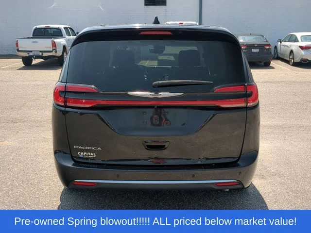Used 2023 Black Chrysler Touring L image 12