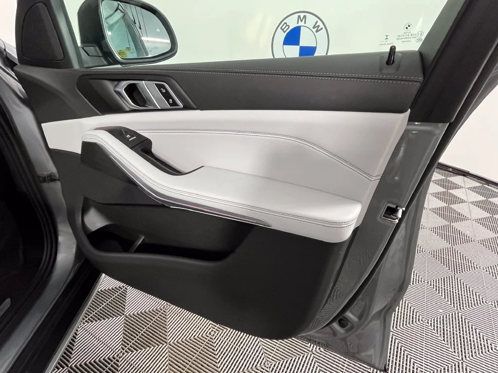 Certified Used 2024 Gray Metallic BMW xDrive40i image 21