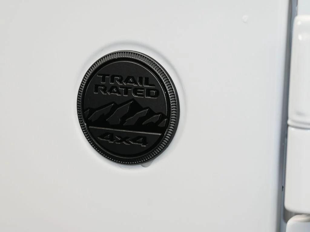 New 2026 Bright White Clear-Coat Exterior Paint Jeep Sport image 25