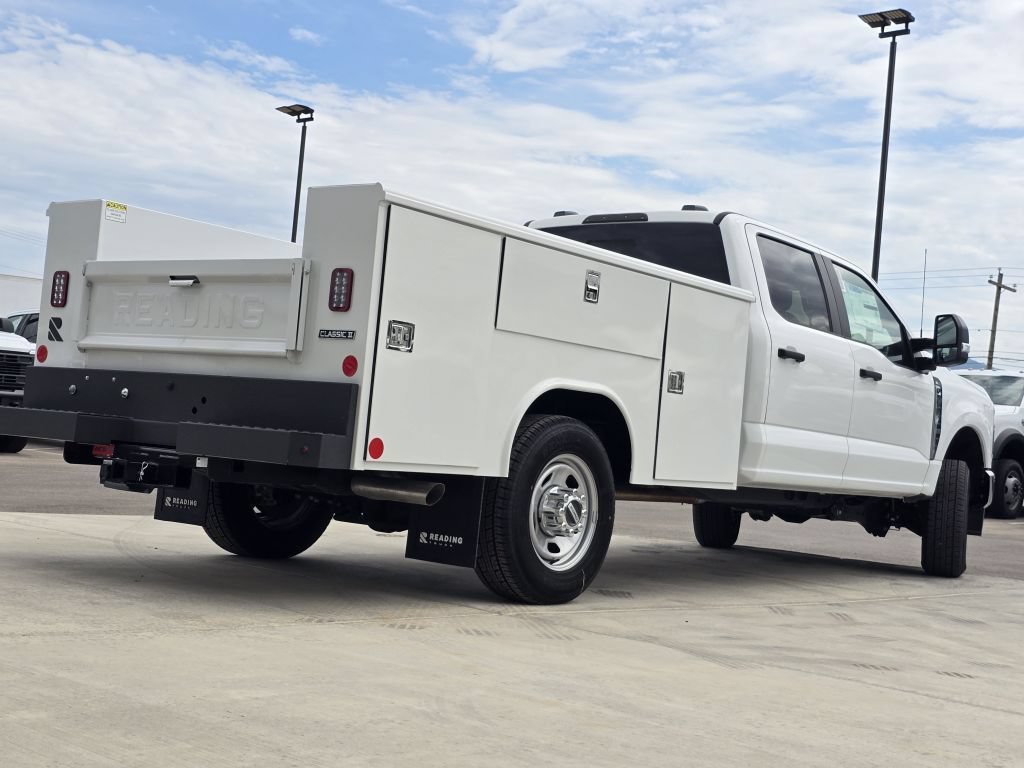 New 2025 Oxford White Ford XL image 25