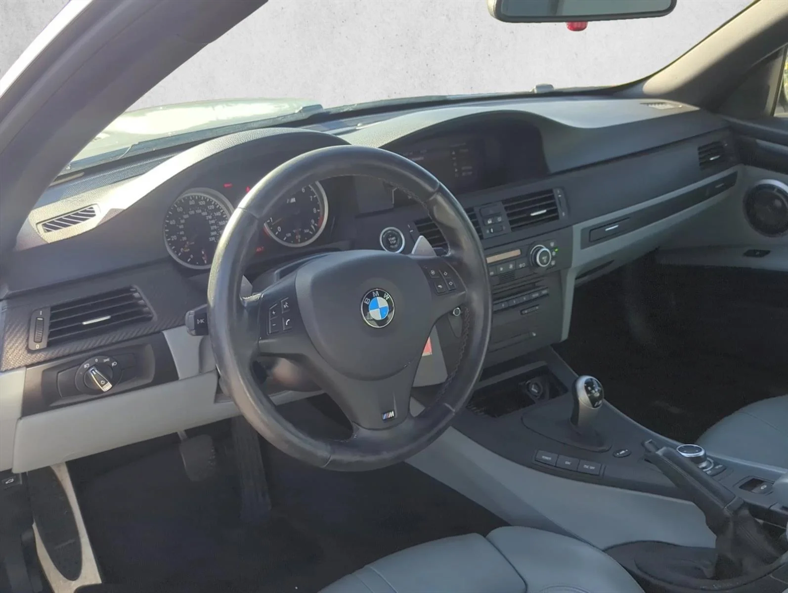 Used 2009 Silverstone Metallic BMW  image 12