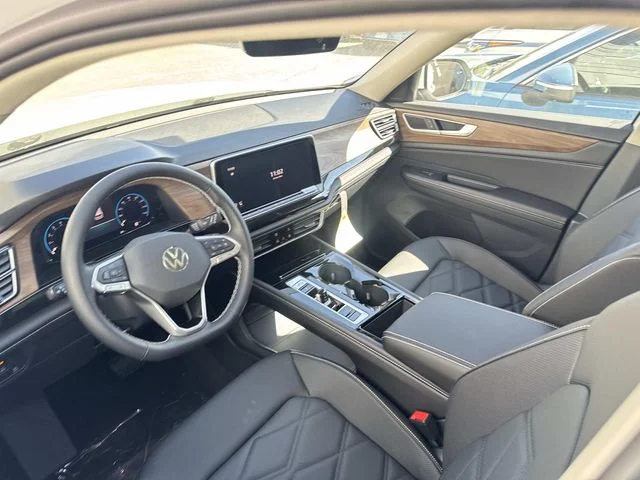2026 Volkswagen Atlas SE w/Tech - Photo 16