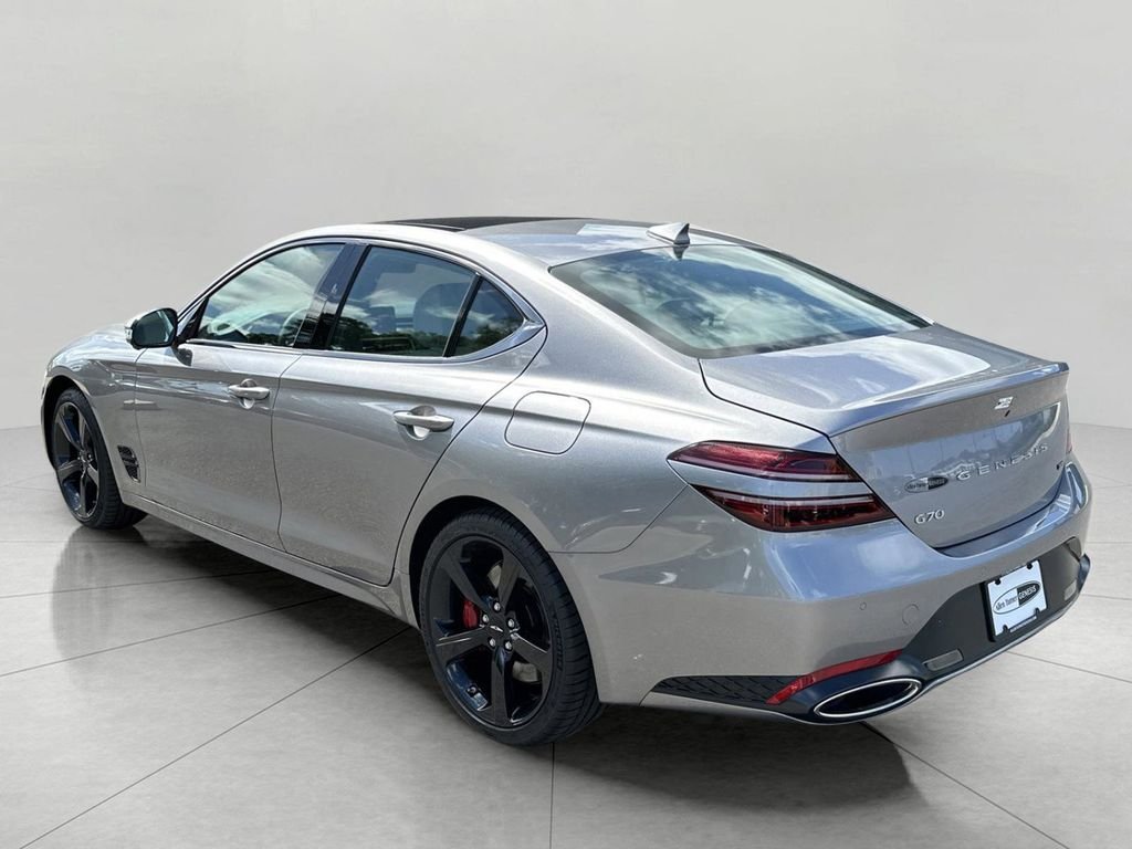 New 2026 Silver Genesis 3.3T SPORT PRESTIGE image 5