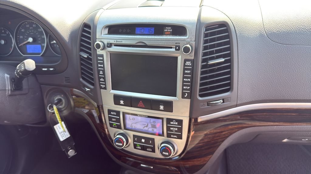 Used 2010 Harbor Gray Metallic Hyundai Limited image 10