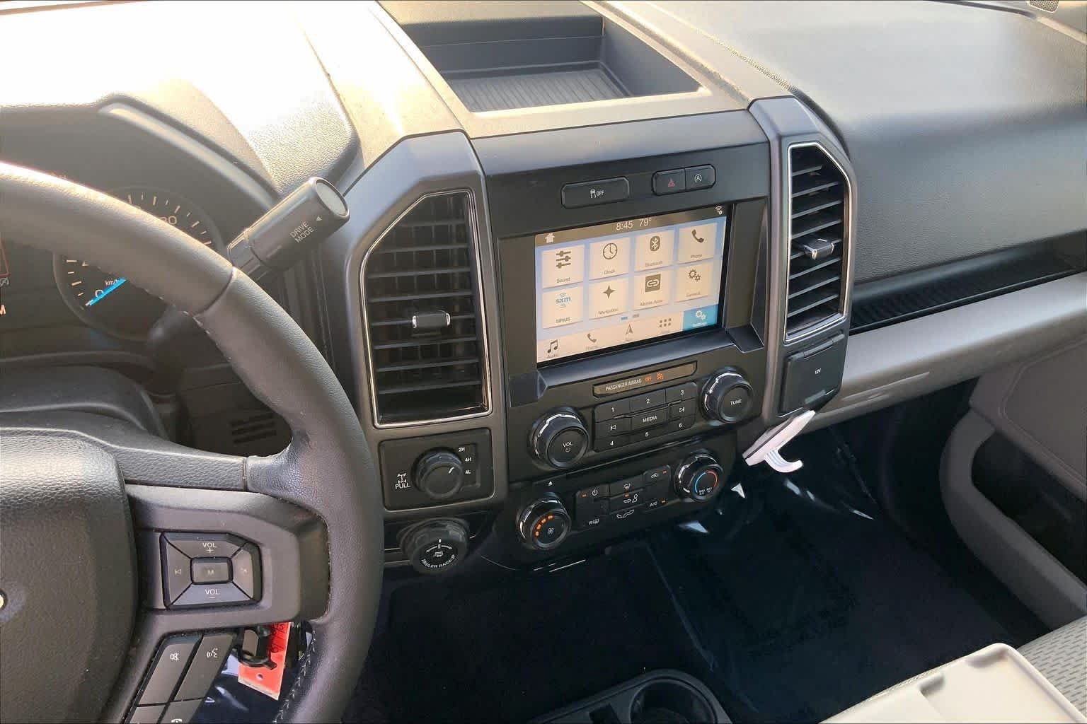 Used 2018 Blue Jeans Metallic Ford XLT image 6