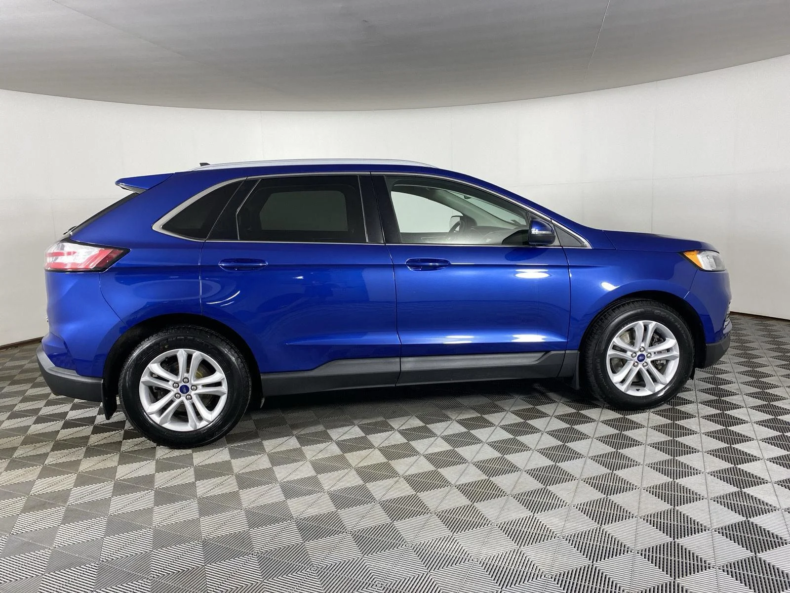 Used 2020 Atlas Blue Ford SEL image 11
