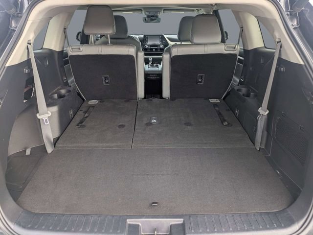 Used 2020 Black Toyota XLE image 12