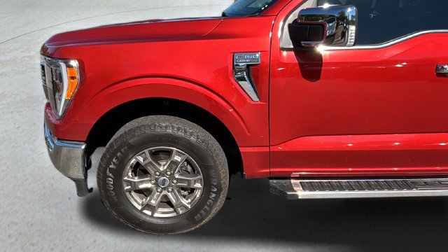 Used 2023 Red Ford Lariat image 48
