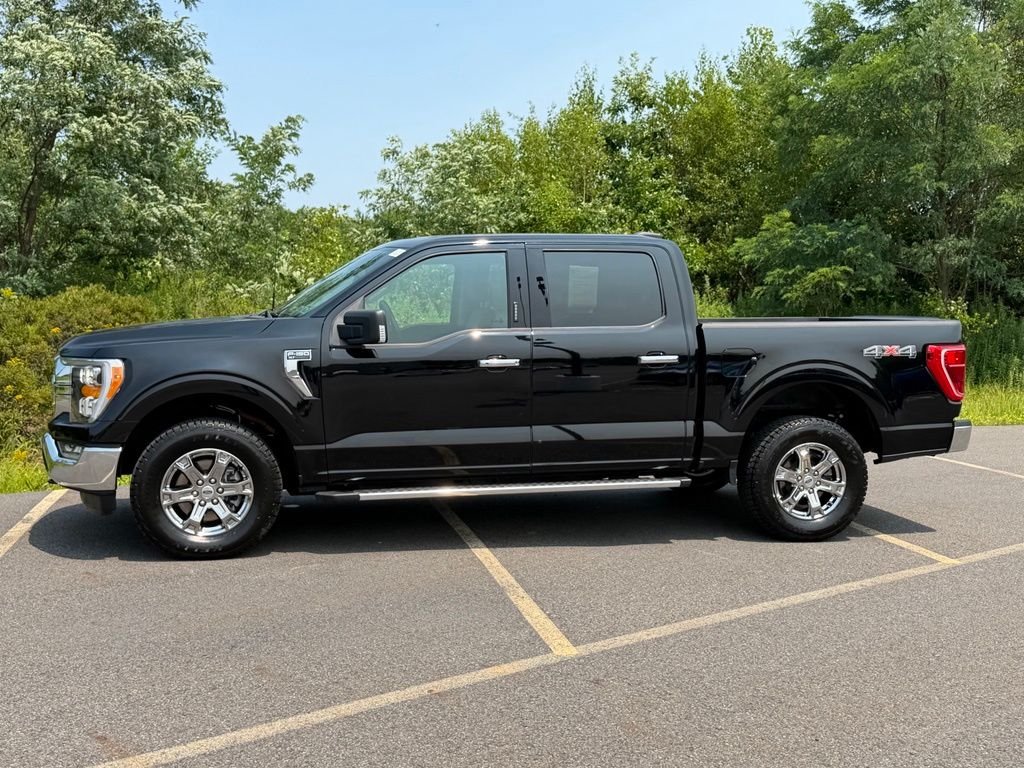 Used 2022 Black Ford XLT image 32