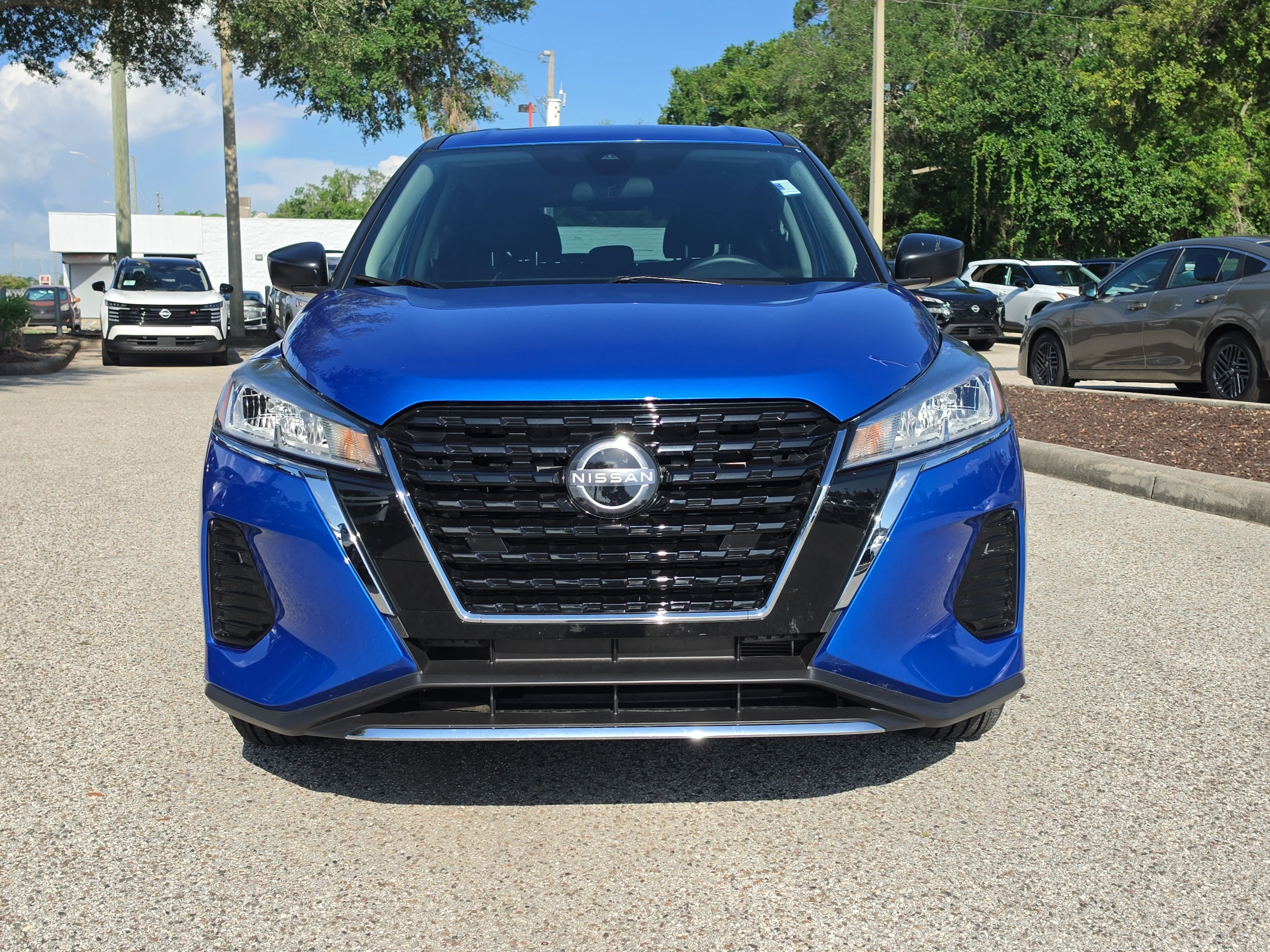 Certified Used 2025 Electric Blue Metallic Nissan S image 3