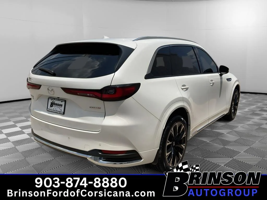 Used 2025 Rhodium White Premium Mazda S Premium Package image 7
