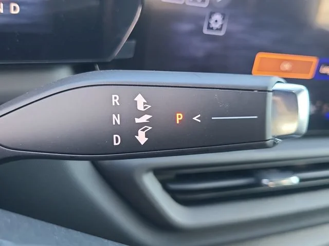 New 2026 Summit White Chevrolet LT - Extended Range image 29