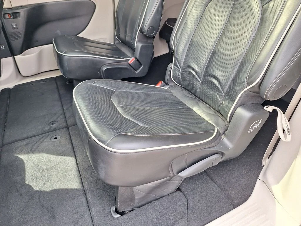 2023 Chrysler Pacifica Limited - Photo 24