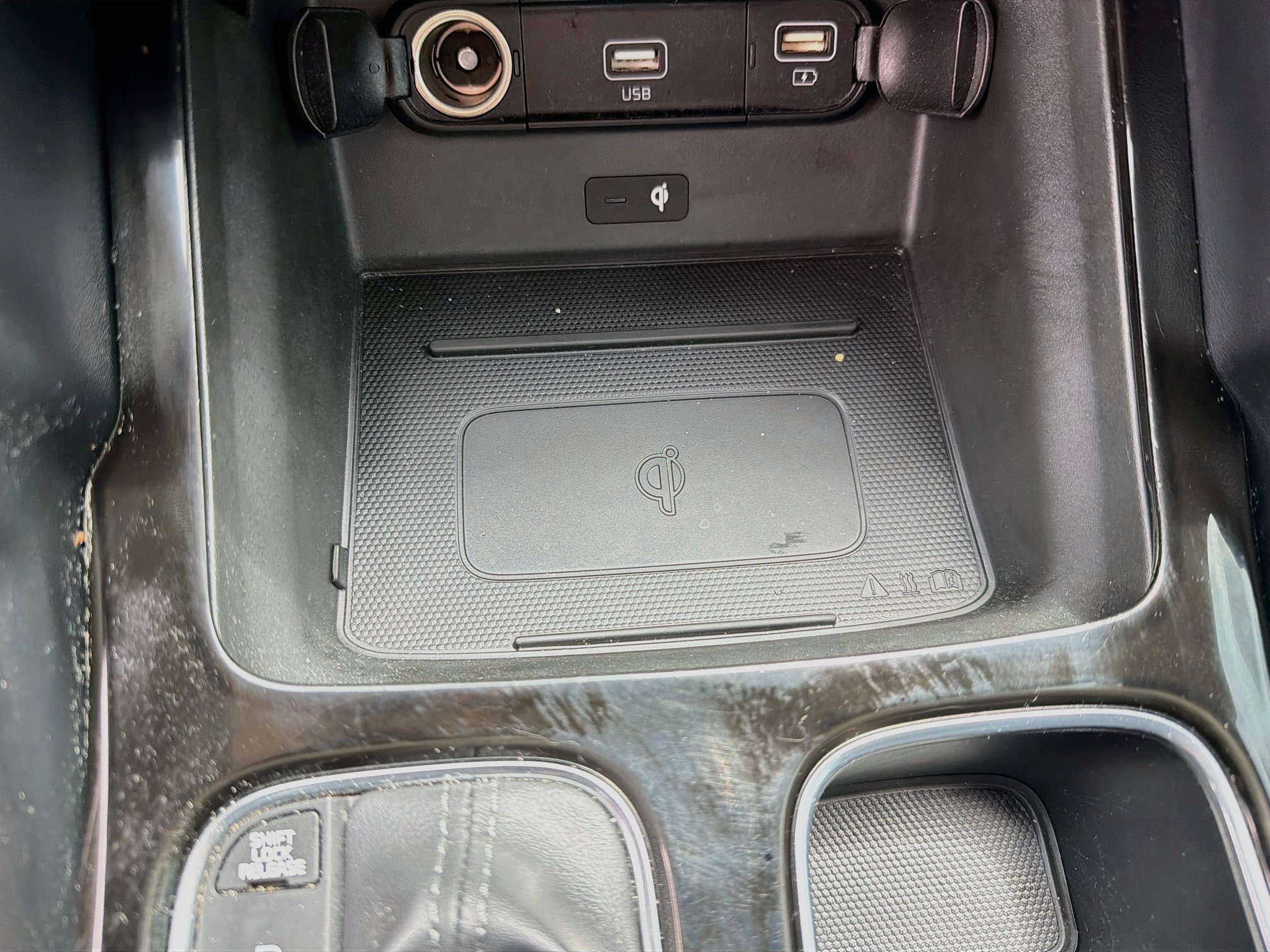 Used 2020 Ebony Black Kia SX image 33