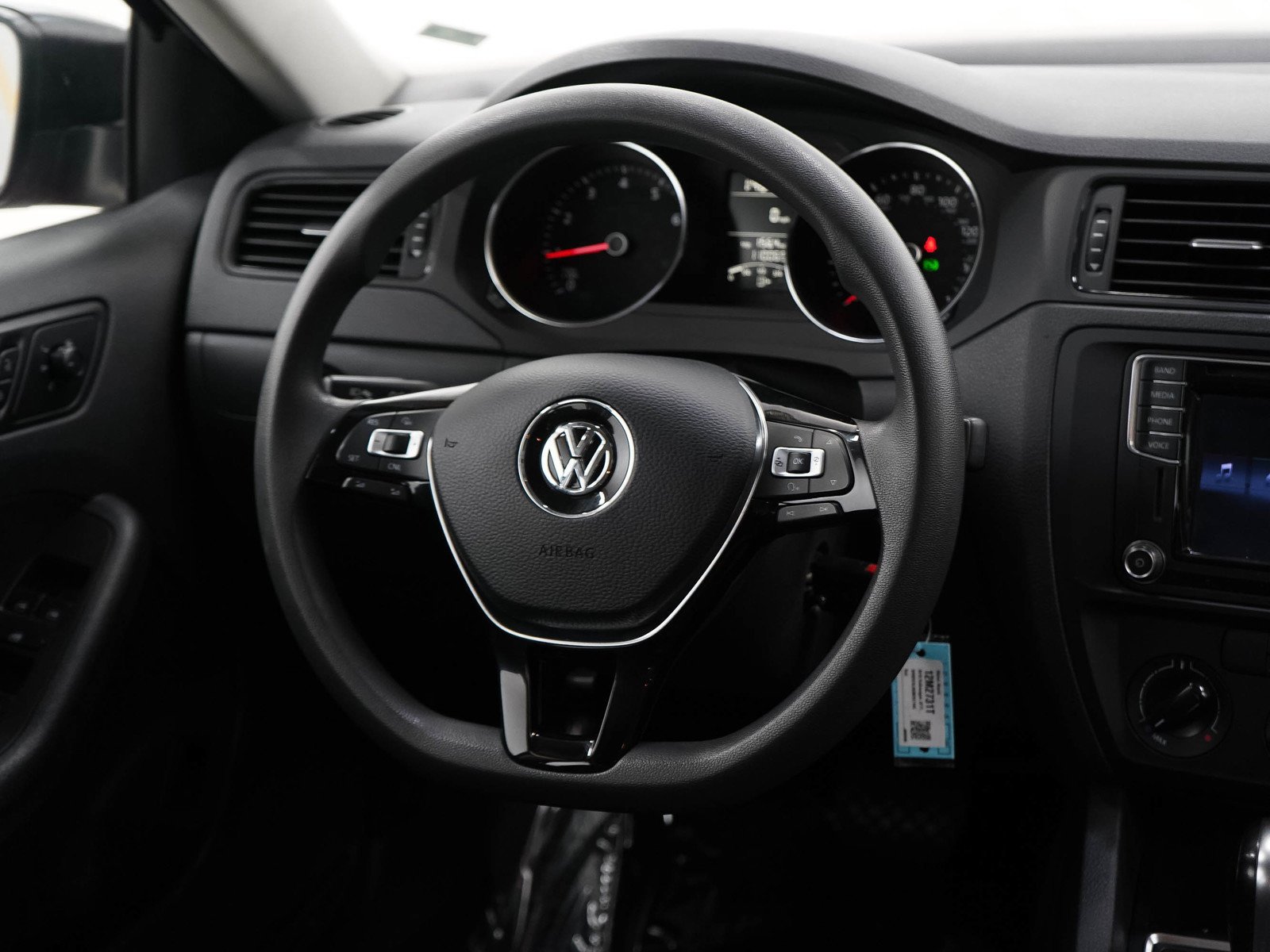 Used 2016 Cardinal Red Metallic Volkswagen 1.4T S image 14