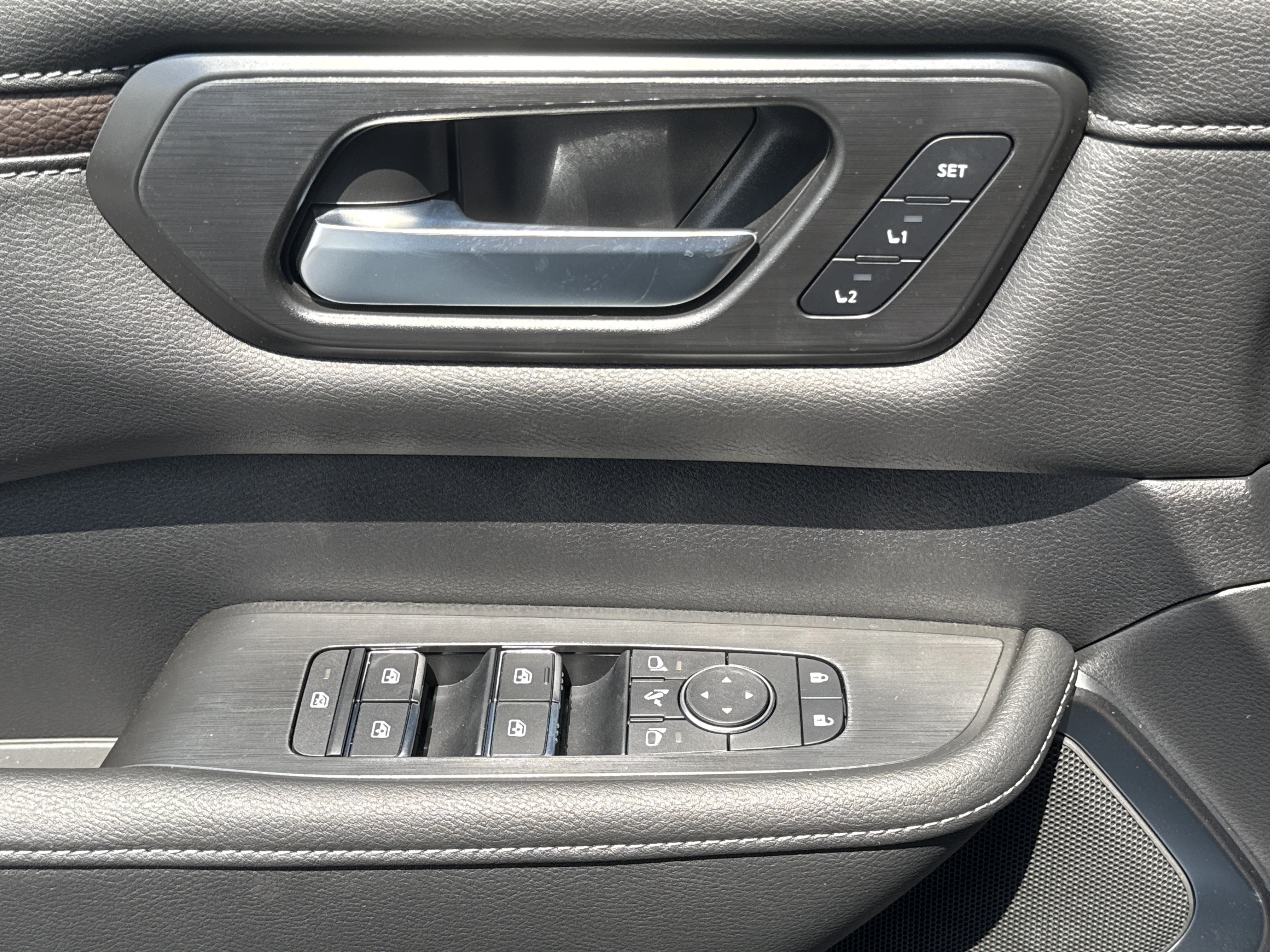 New 2026 Everest White Pearl Tricoat Nissan Platinum Reserve 4WD image 18