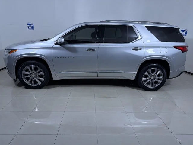 Used 2020 Silver Ice Metallic Chevrolet Premier image 5