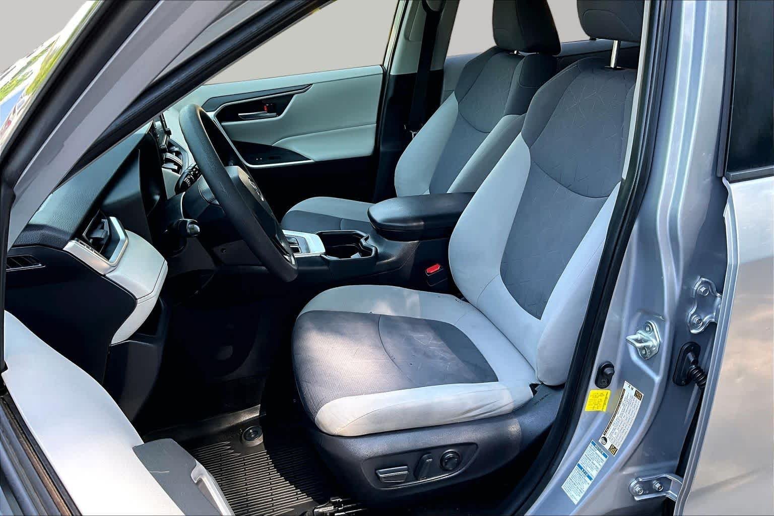 Used 2020 Silver Sky Metallic Toyota XLE image 8