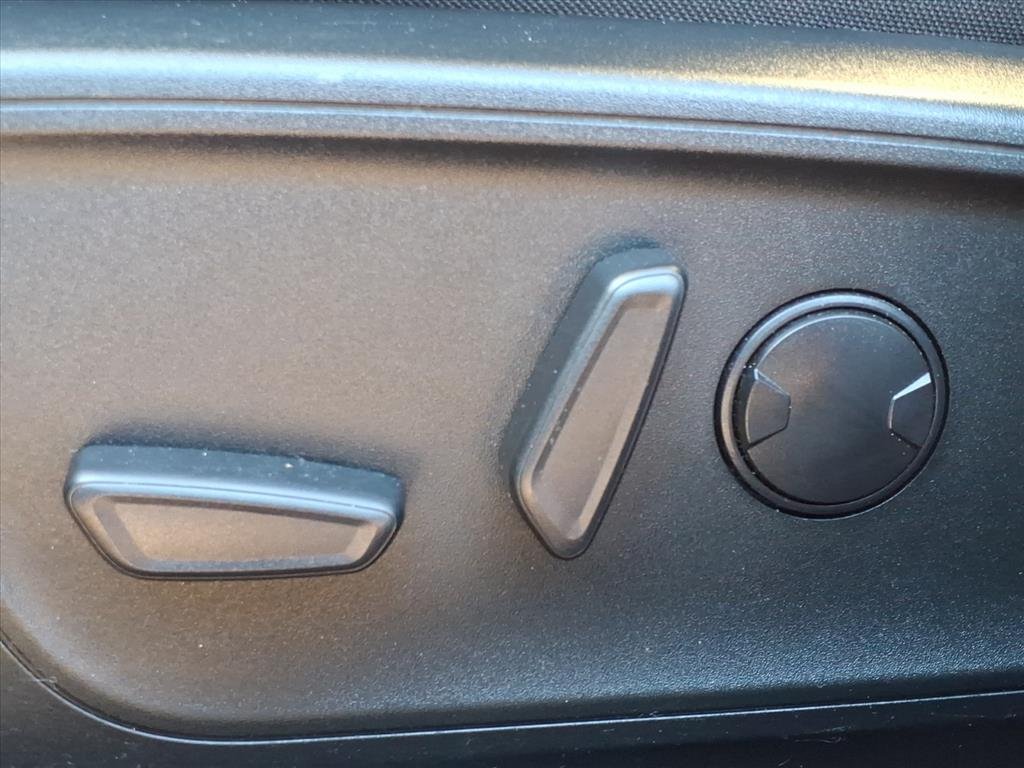 Used 2022 Carbonized Gray Ford SE image 28