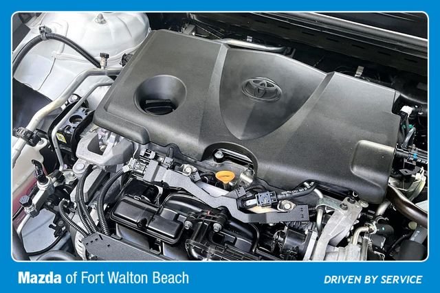 Used 2019 White Toyota SE image 30