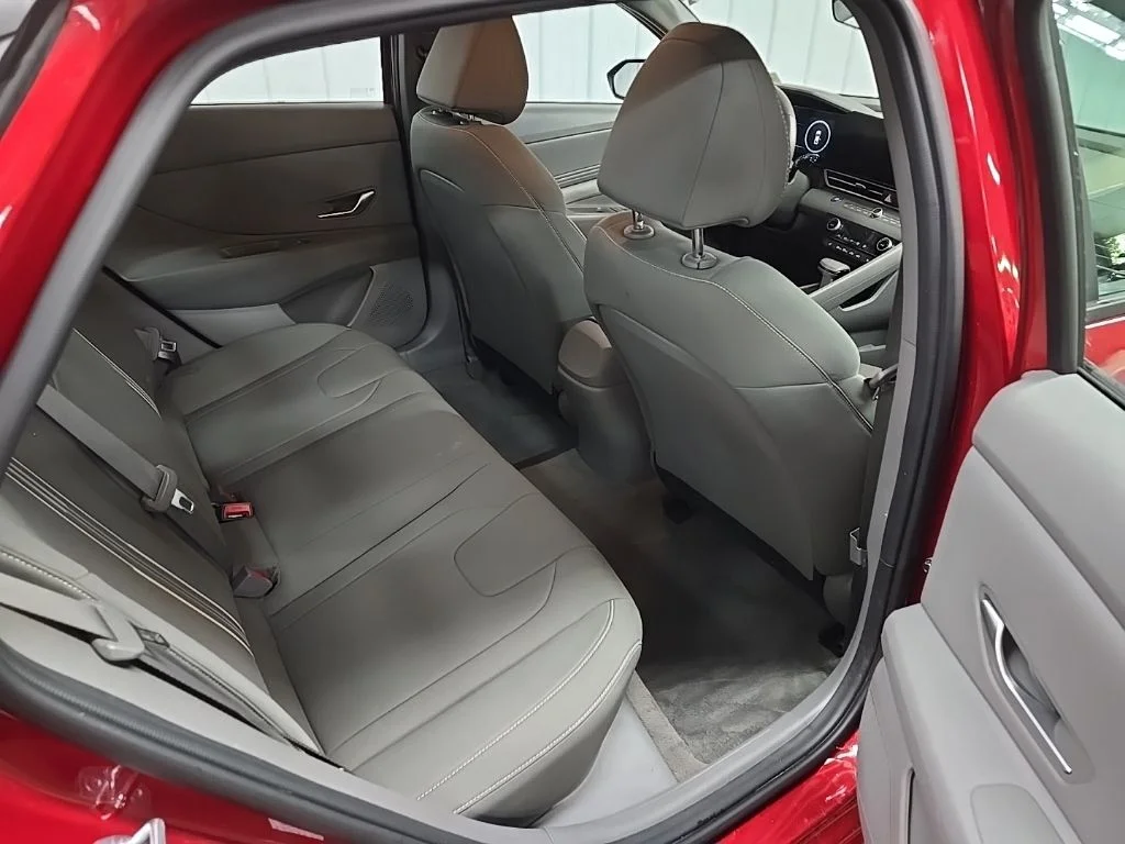 Used 2023 Red Hyundai SEL image 17