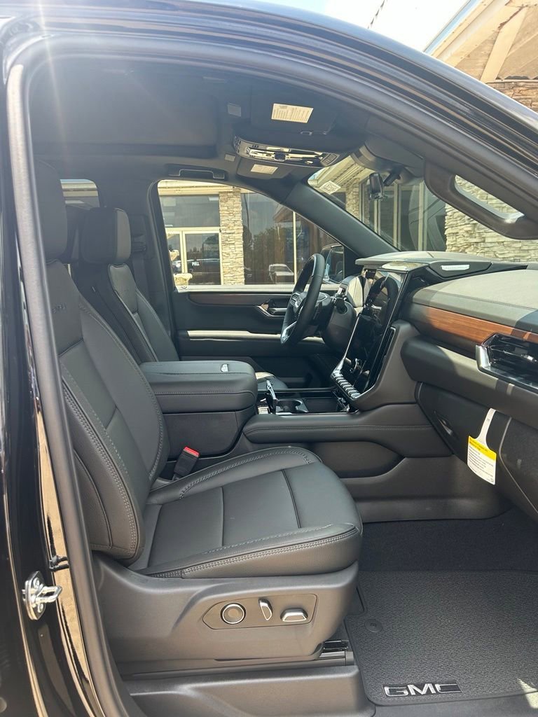 2026 GMC Yukon Denali - Photo 20