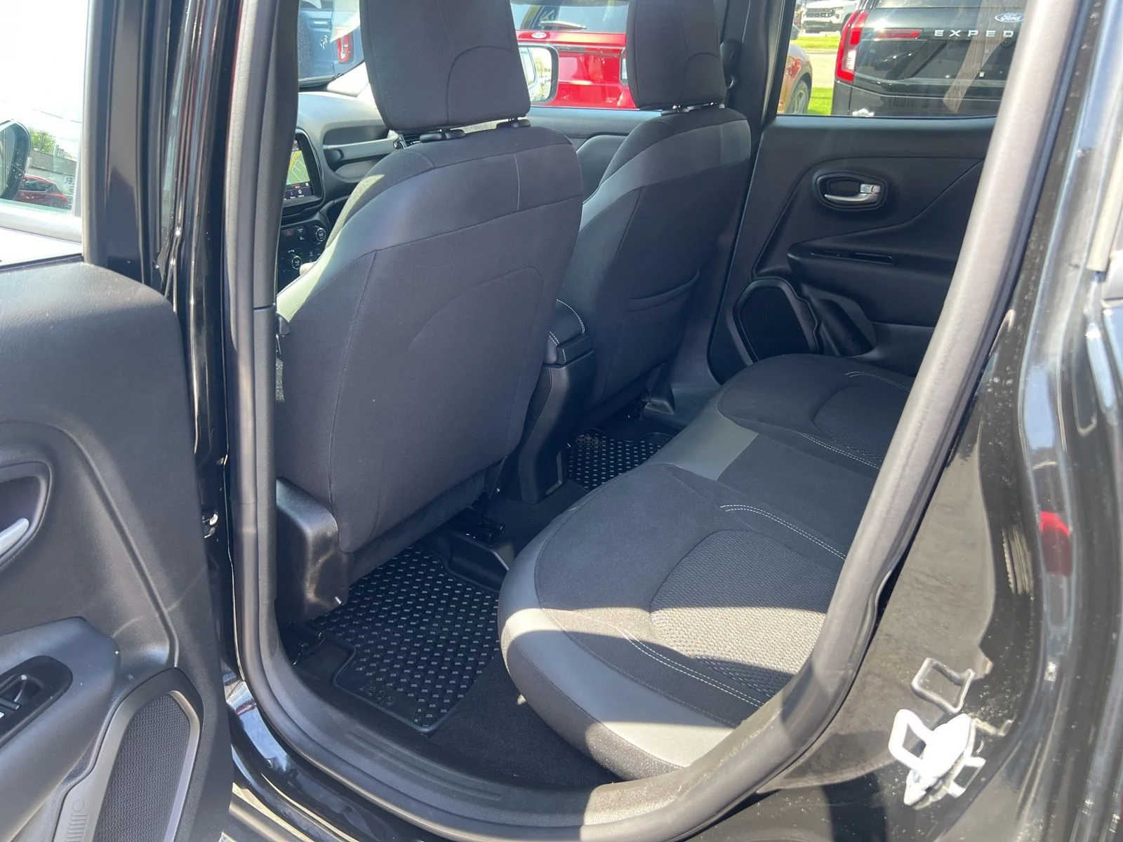 Used 2023 Black Clearcoat Jeep Altitude image 40